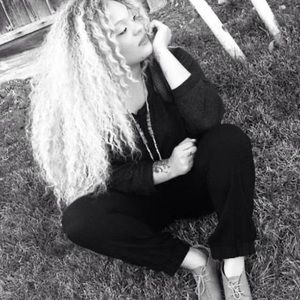 Meet your Posher, Angel